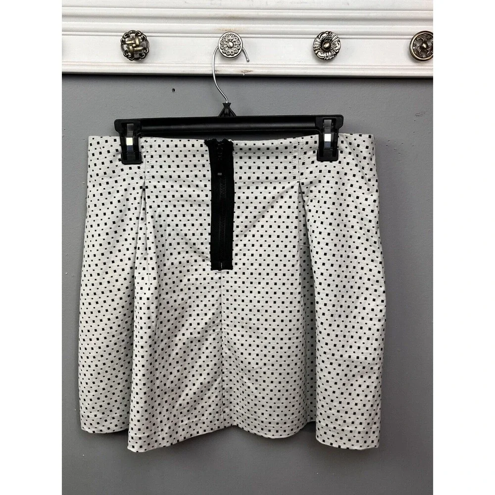 Buffalo Skirt Womens Medium White Black Cutty Geometric Mini Zip Back Skater